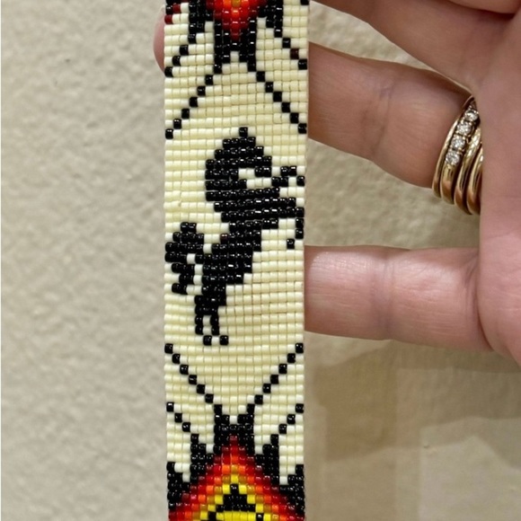 Handwoven loom cuff panel bracelet adjustable seed bead Native American motif - Picture 7 of 8